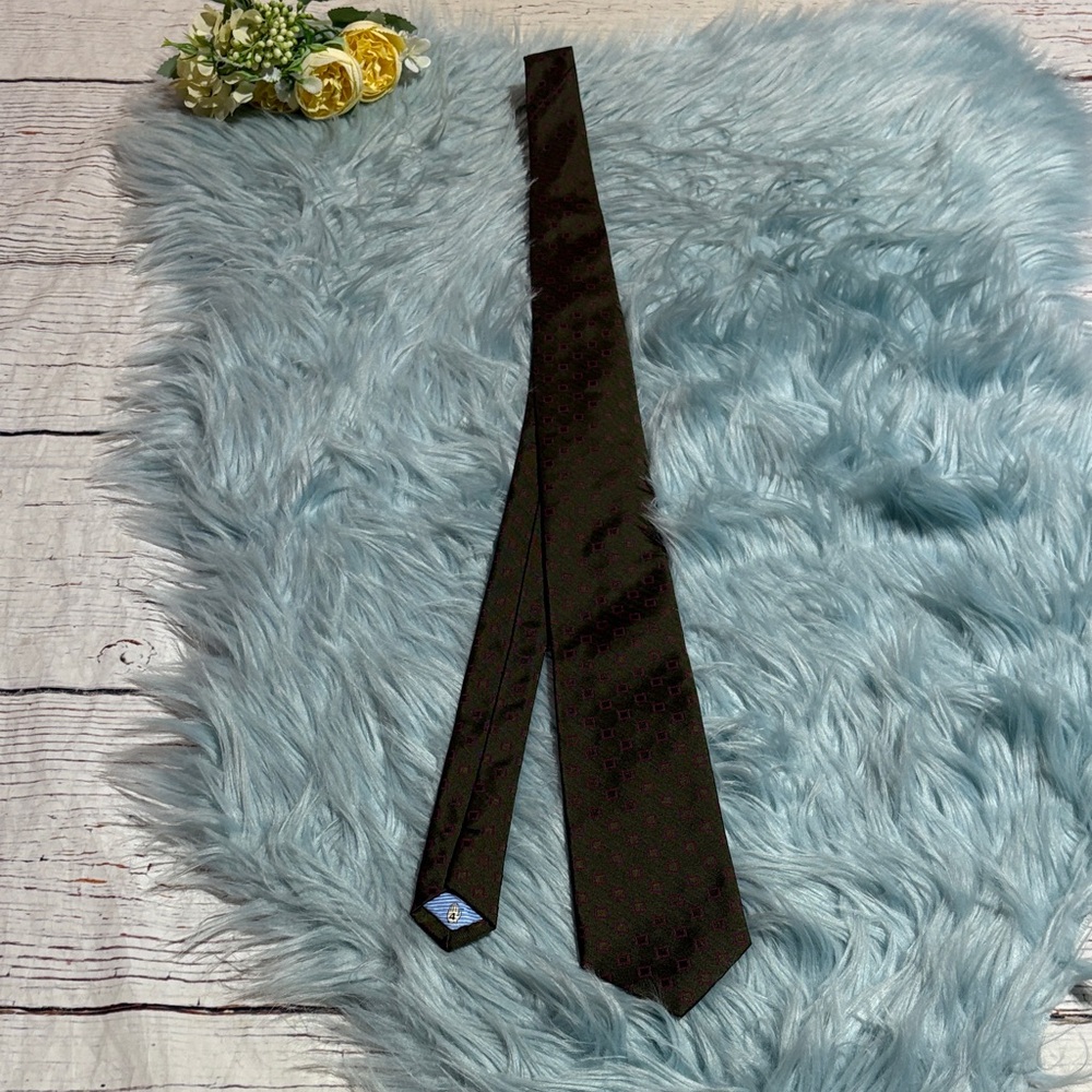 Hardwick Green Pink Square Tie